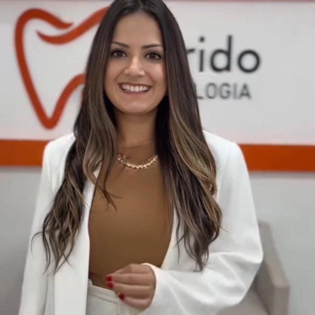 Dra. Giovanna Garrido — Garrido Odontologia